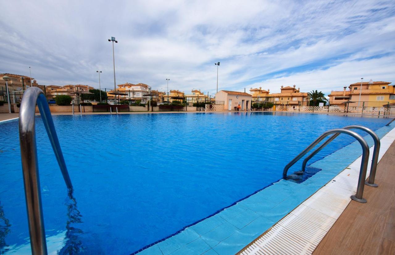 Holiday Beach Brissa Mar Гран Алакант Екстериор снимка