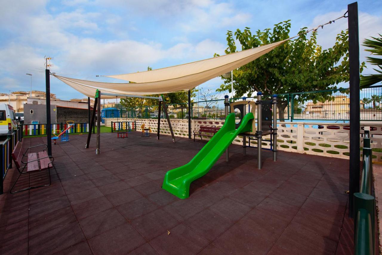 Holiday Beach Brissa Mar Гран Алакант Екстериор снимка